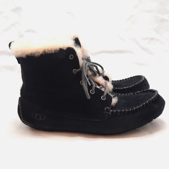 UGG ‘Chickadee’ Black Suede & Shearling Moccasins Booties - Picture 7 of 11